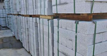 太原芝麻白路牙石，路侧石