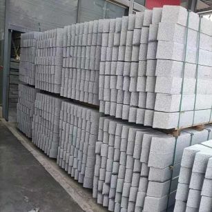 太原芝麻白树围石 树池