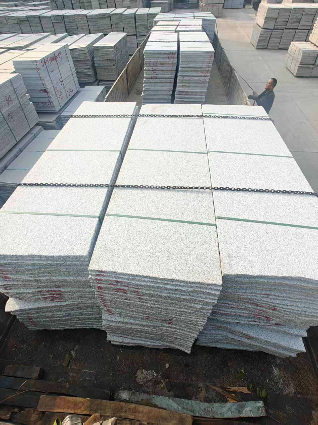 太原芝麻白毛板，石材毛板