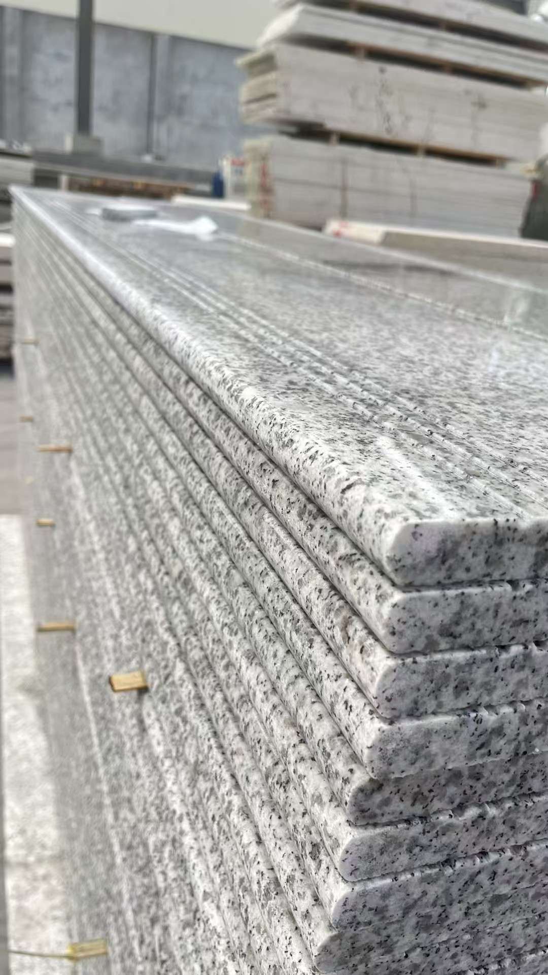 太原芝麻白楼梯踏步 花岗岩楼梯板材