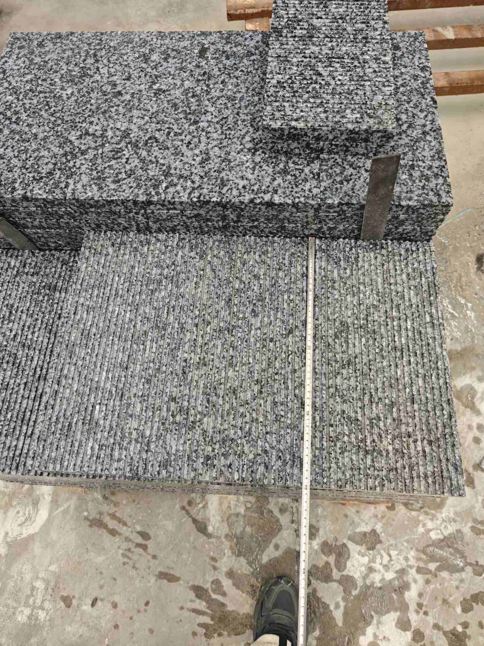 太原芝麻黑拉丝面